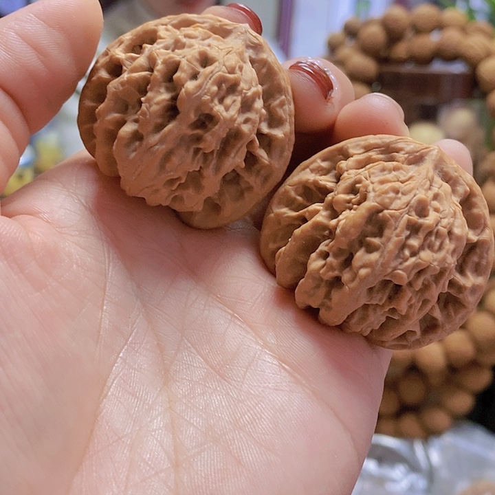 【闪购商品】文玩核桃把件42霞云岭