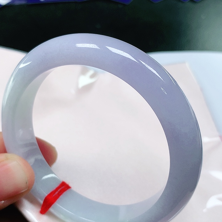 翡翠手镯未镶嵌翡翠手镯未镶嵌