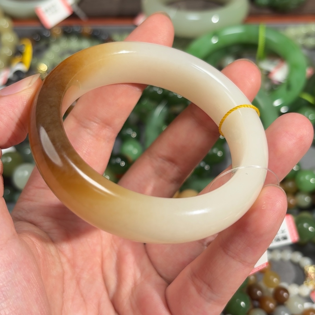 手串未镶嵌和田玉b**哥