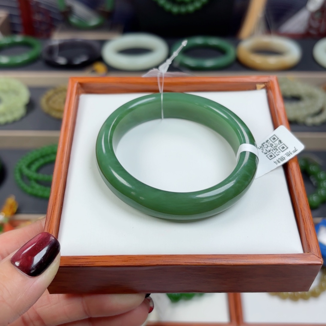 和田玉手镯51未镶嵌?**?