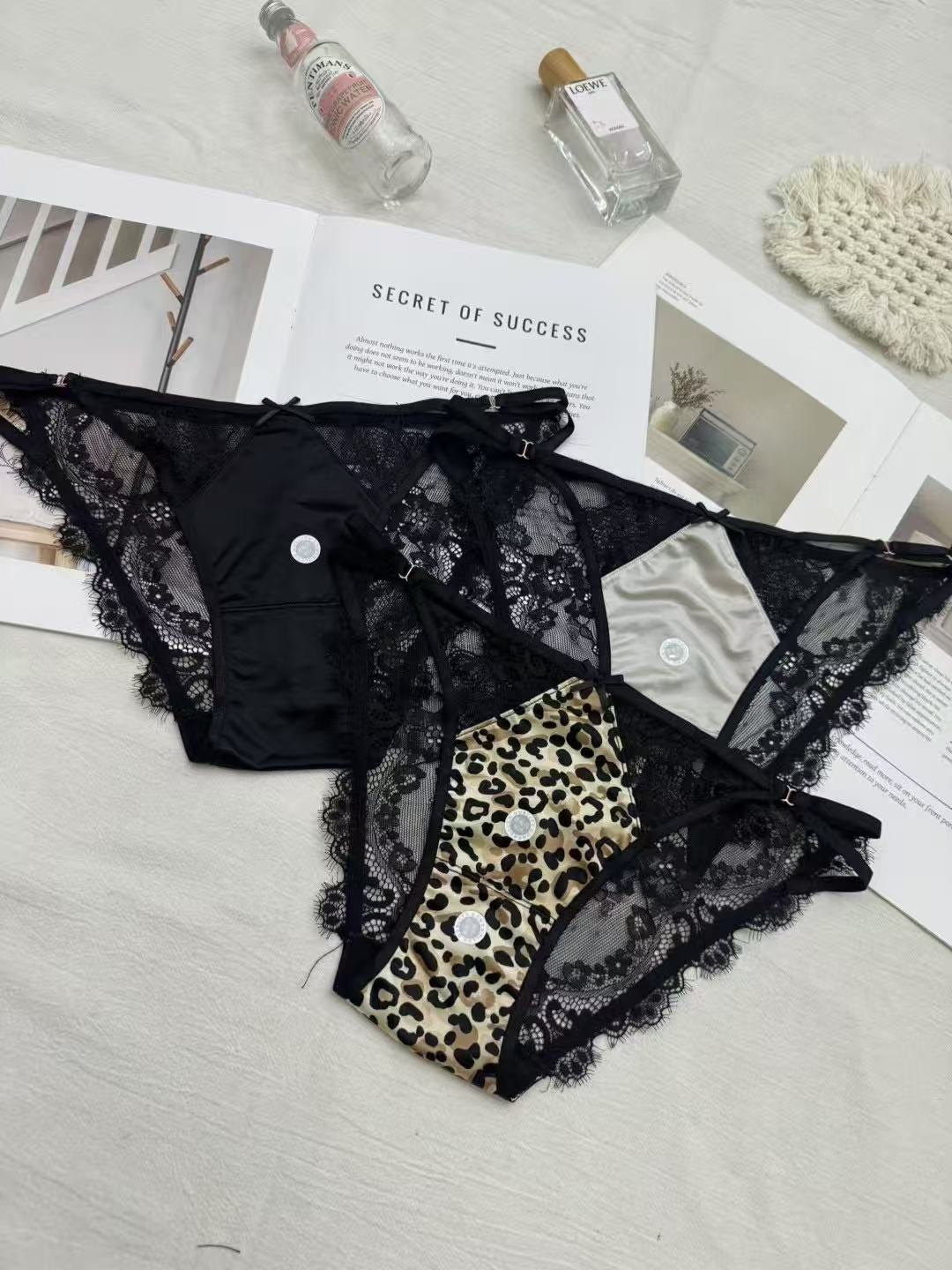 千金风中腰透气极简风女三角内裤时尚女士低腰无痕高腰镂空