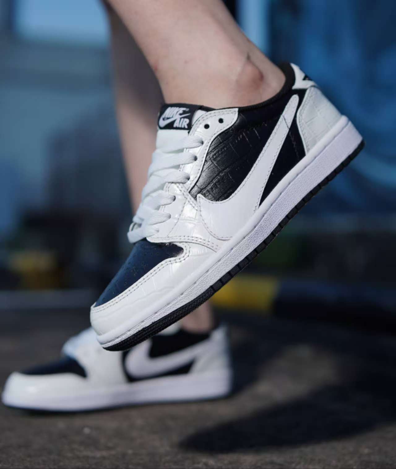 NIKE/耐克Aj1白黑低帮鳄鱼压纹男女休闲鞋【球鞋定制】