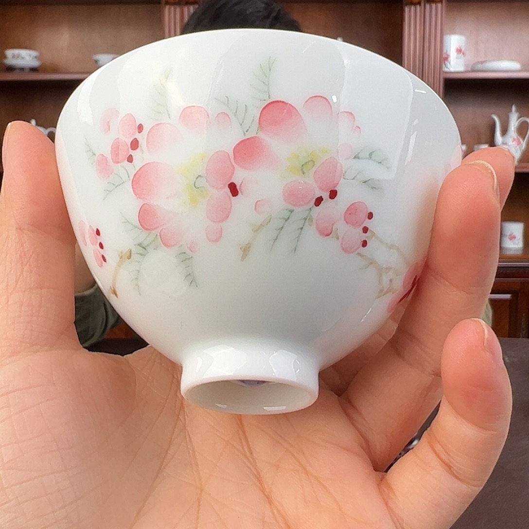 瓷柴窑釉下水点桃花鸡心杯