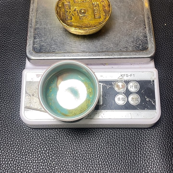 毛***儿其他大哥你好今天