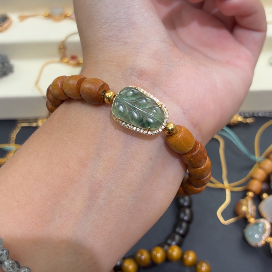 翡翠银S925镶嵌颈饰手串