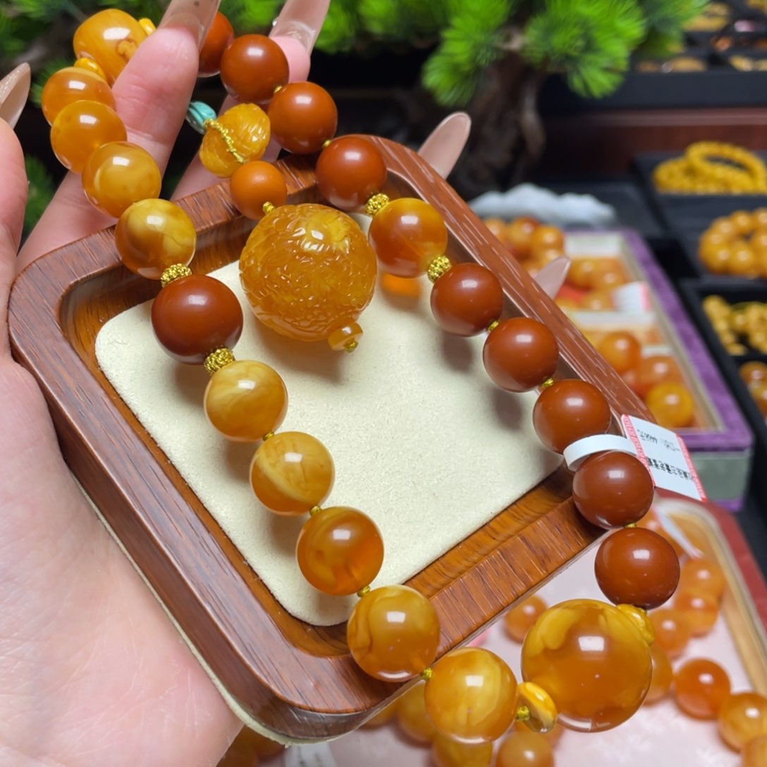 蜜蜡手链未镶嵌手持
