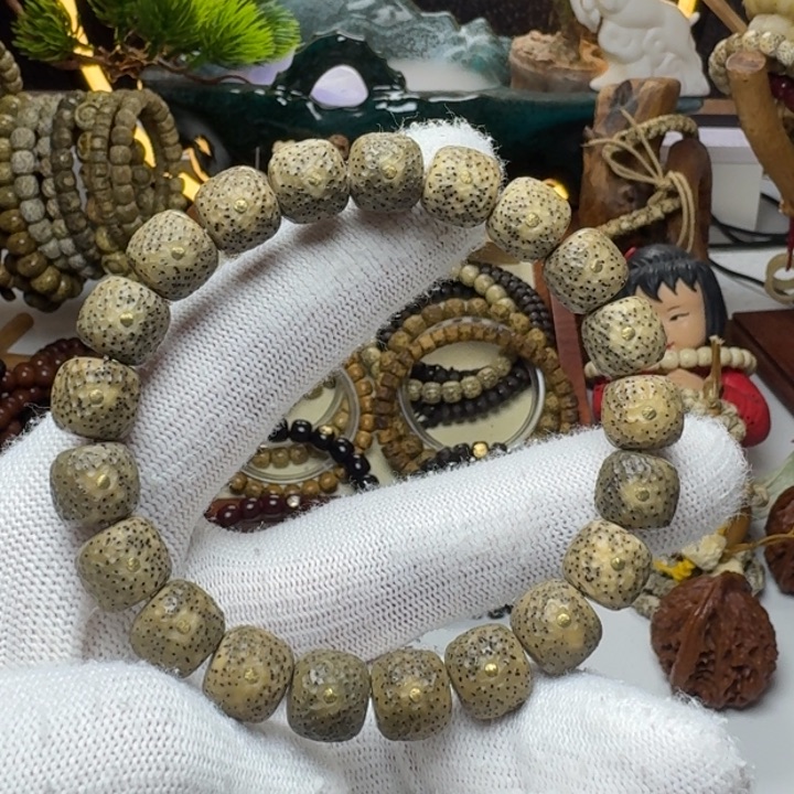 星月菩提手串1号车尺寸11.10石玉满钉龙鳞单圈