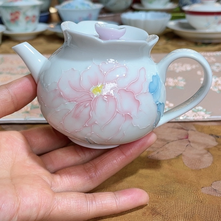 【闪购商品】国色惊城念露壶哈哈哈哈哈