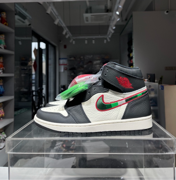 42码 aj1体育画报 全新原盒 42码 球鞋品相不错