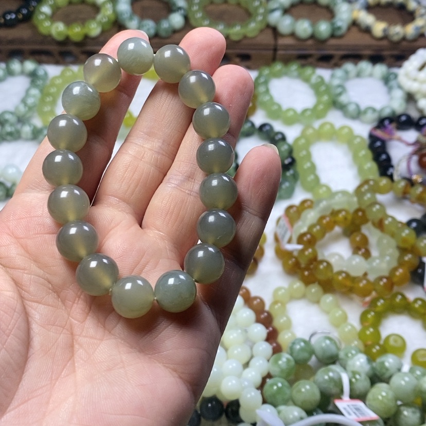 【闪购商品】蛇纹石玉手串未镶嵌卡12