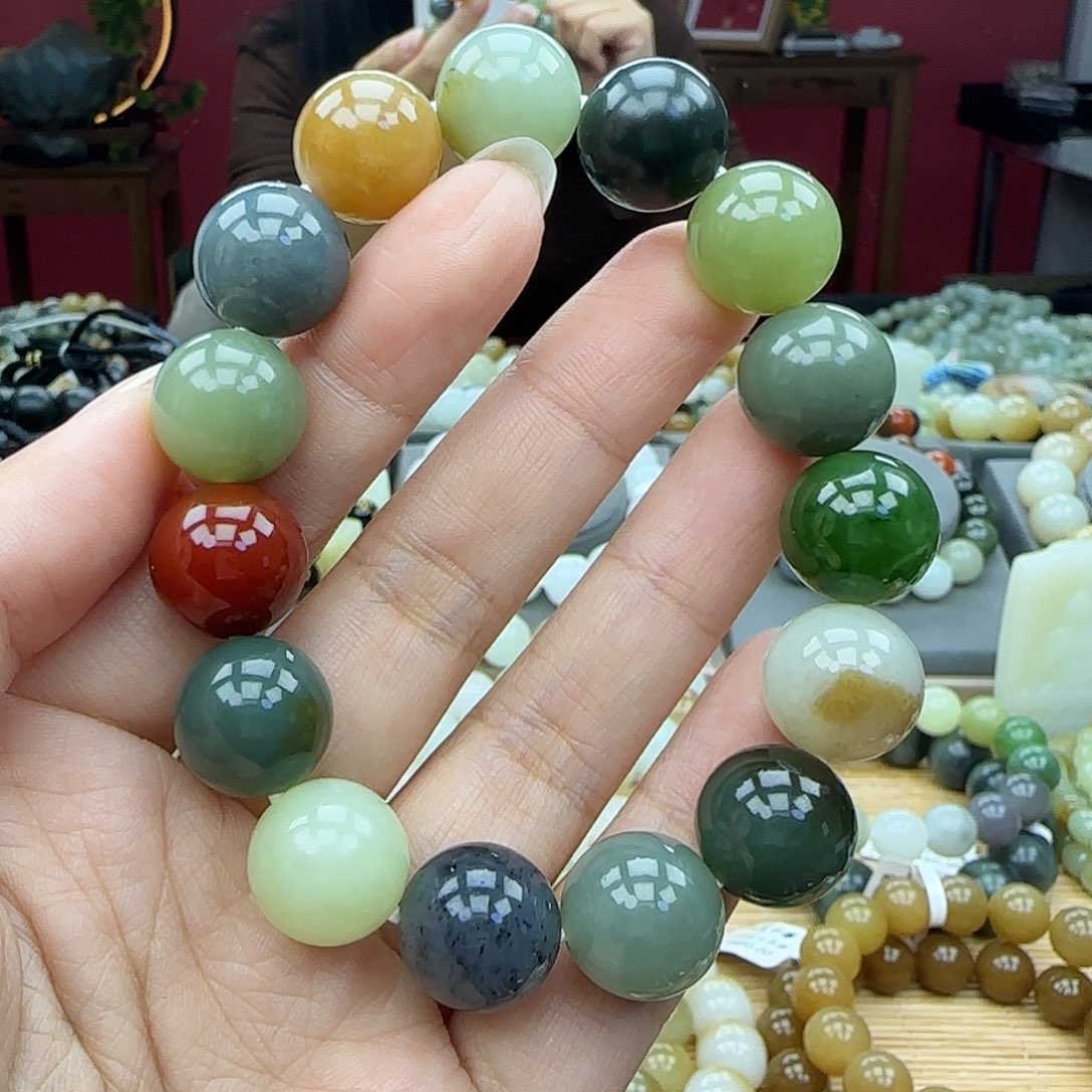 和田玉手串未镶嵌