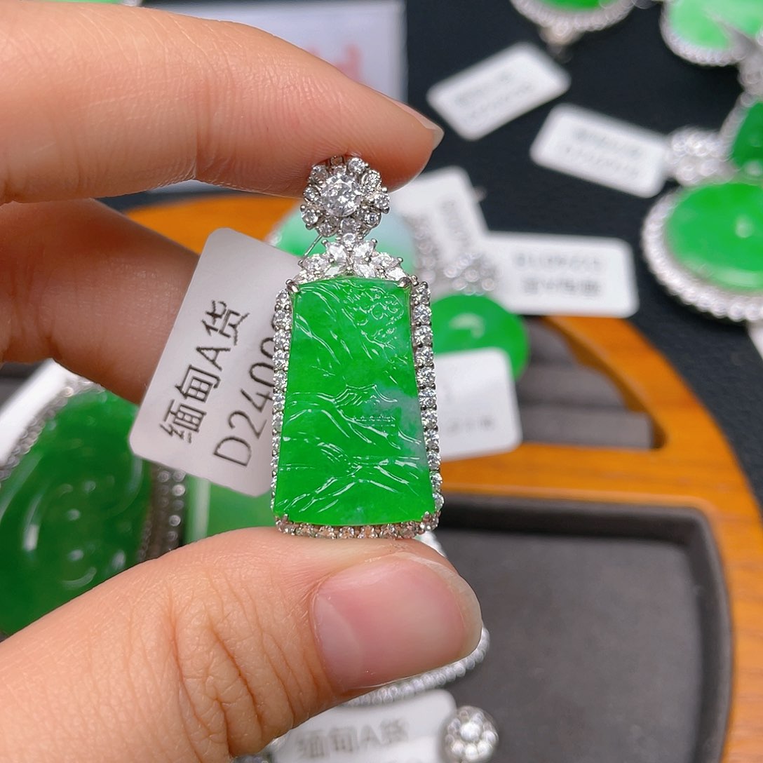 【闪购商品】翡翠吊坠(不含链)银S925镶嵌