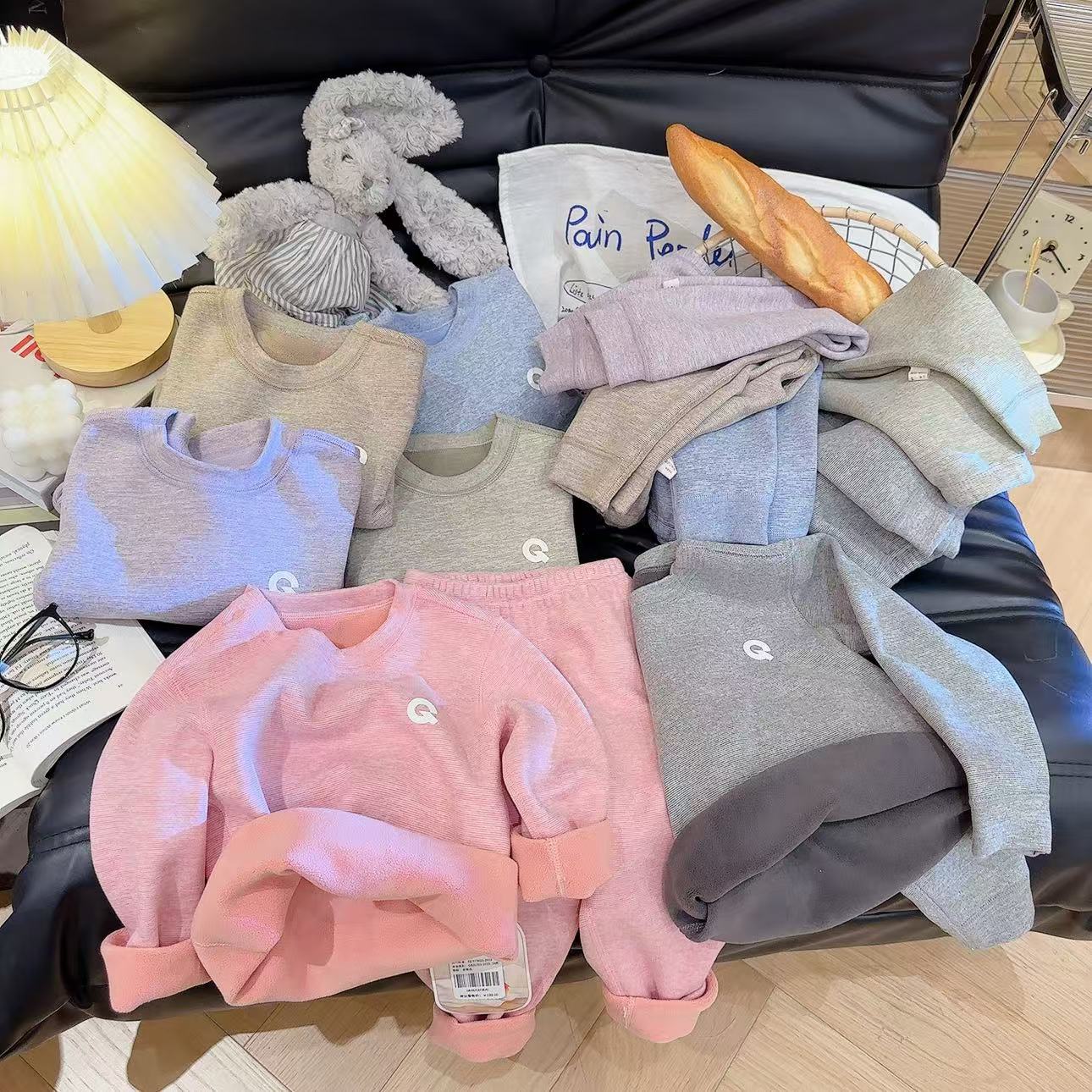 580G儿童炫彩奥利绒中领保暖内衣加绒加厚无骨家居服