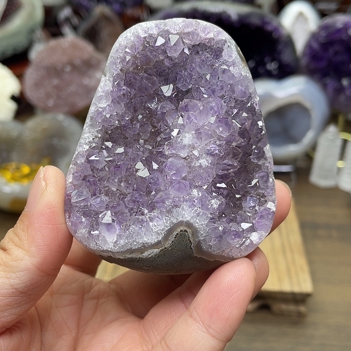 水晶未镶嵌大型摆件（非配饰）