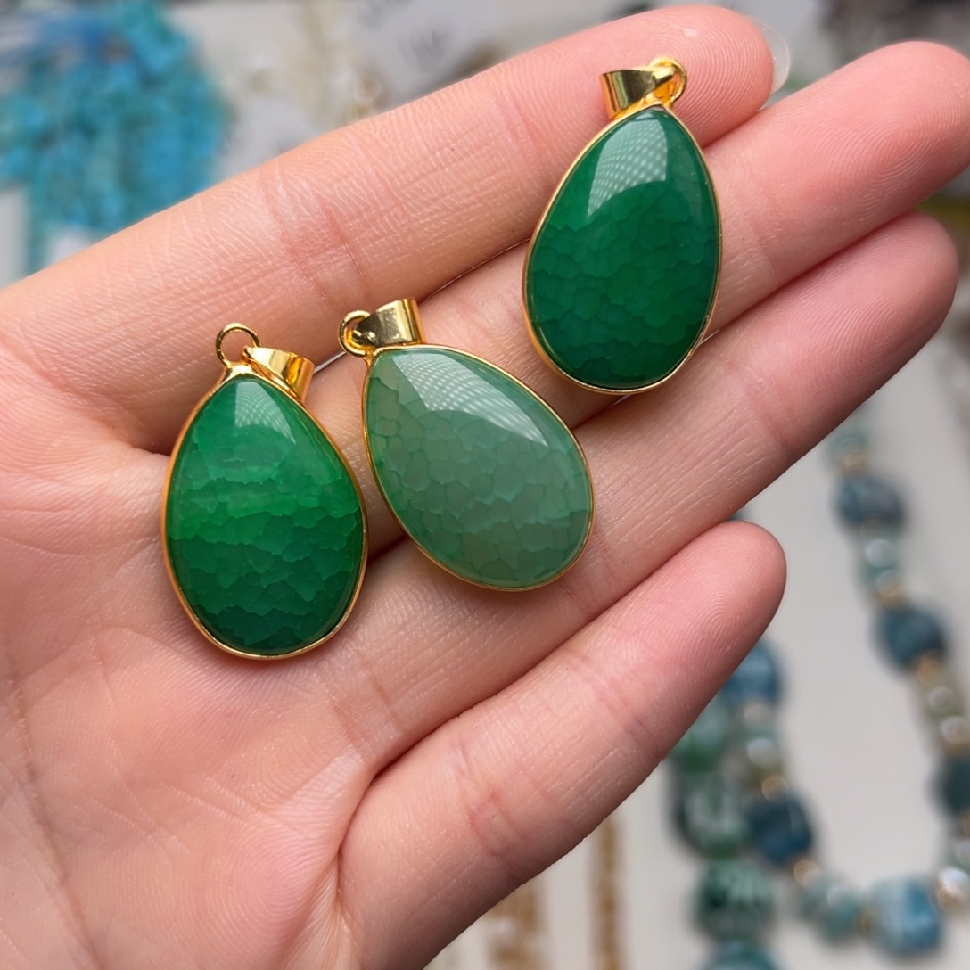 玛瑙/玉髓合金珠宝半成品K140。福利绿龙鳞纹玛瑙吊坠一个