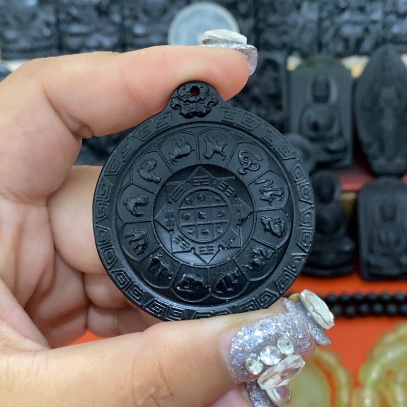 【闪购商品】未镶嵌蛇纹石玉颈饰