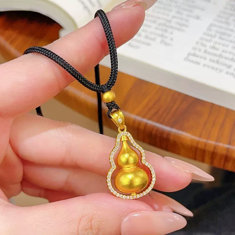 铜合金布艺吊坠 新中式镶嵌旋转葫芦吊坠项链女锁骨链挂坠毛衣链