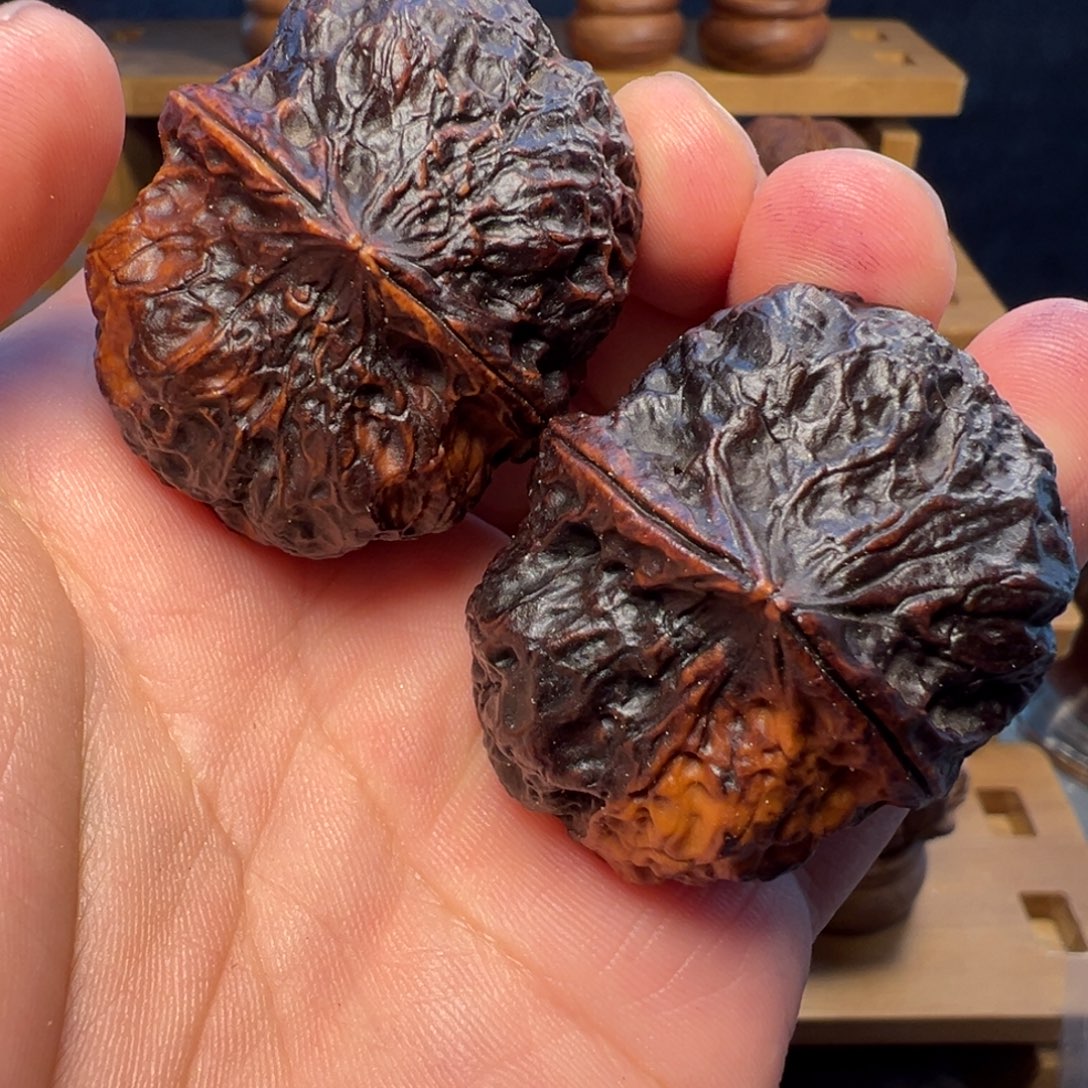 文玩核桃吊坠雷公鼎