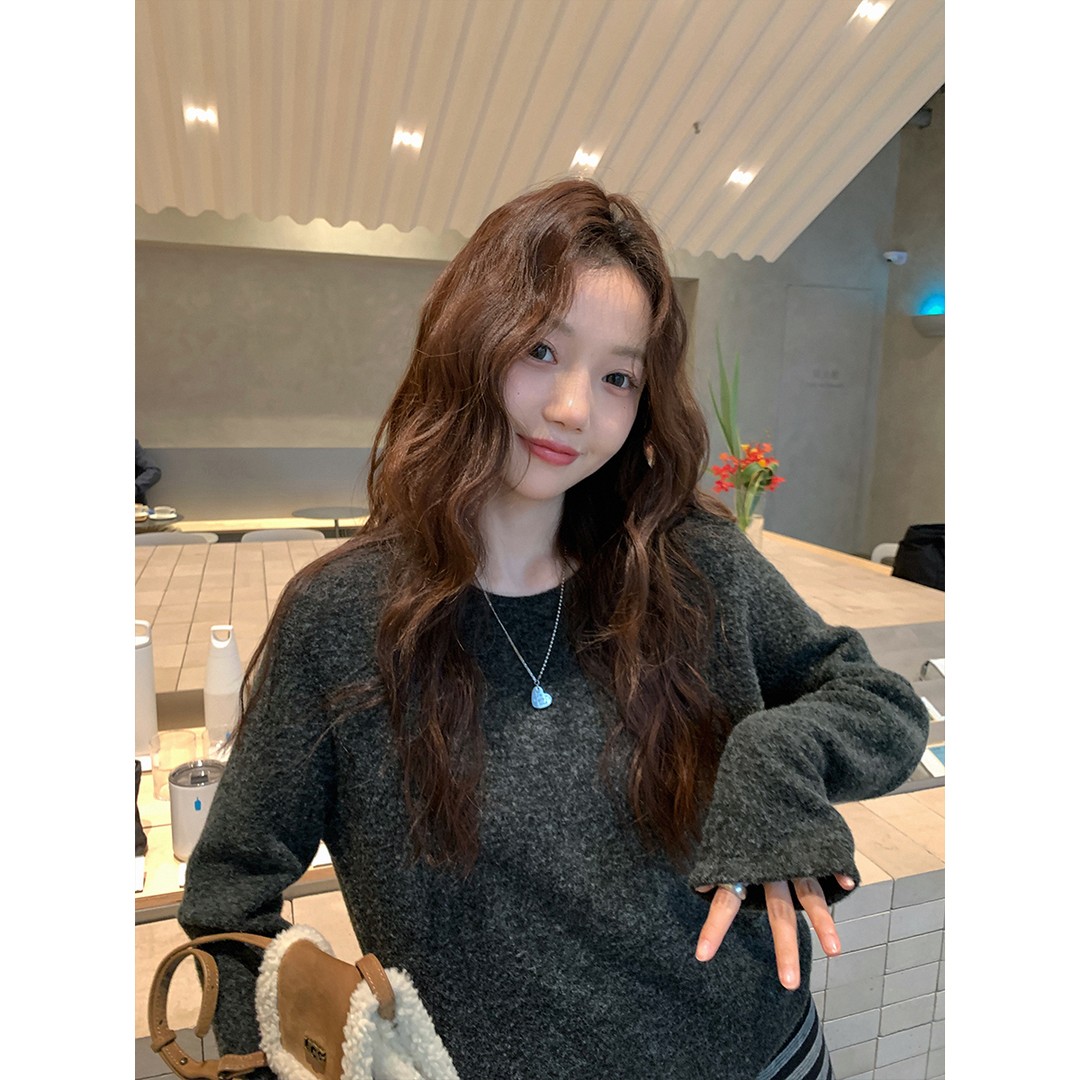 中长款毛绒加厚秋冬内搭打底衫女简约盖臀保暖长袖t恤宽松上衣服