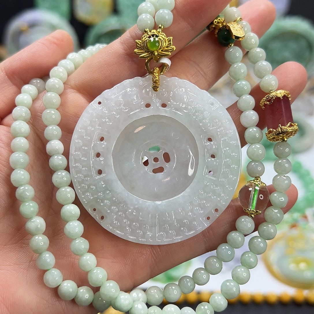 翡翠未镶嵌颈饰吊坠