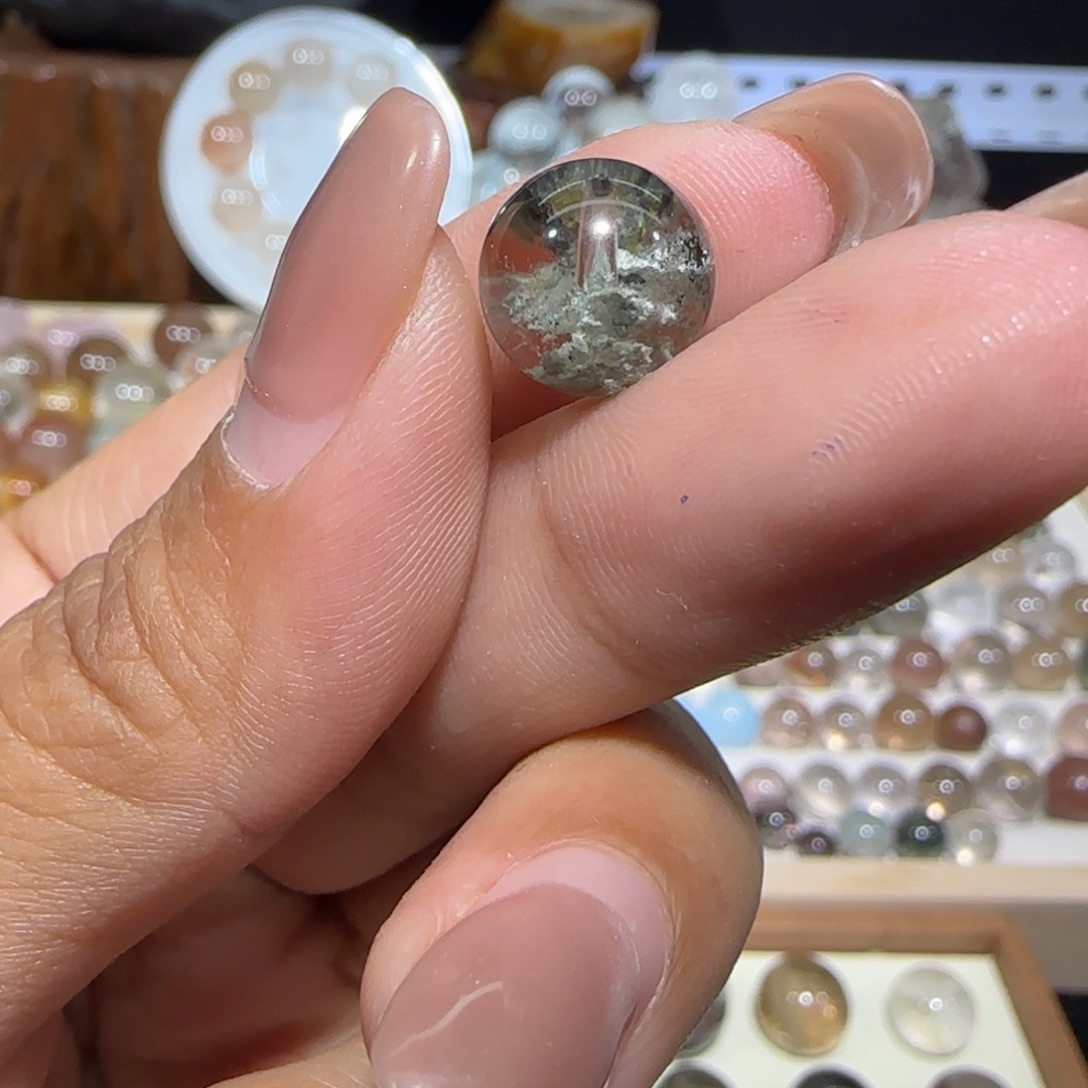 朱***肥珠宝半成品水晶未镶嵌