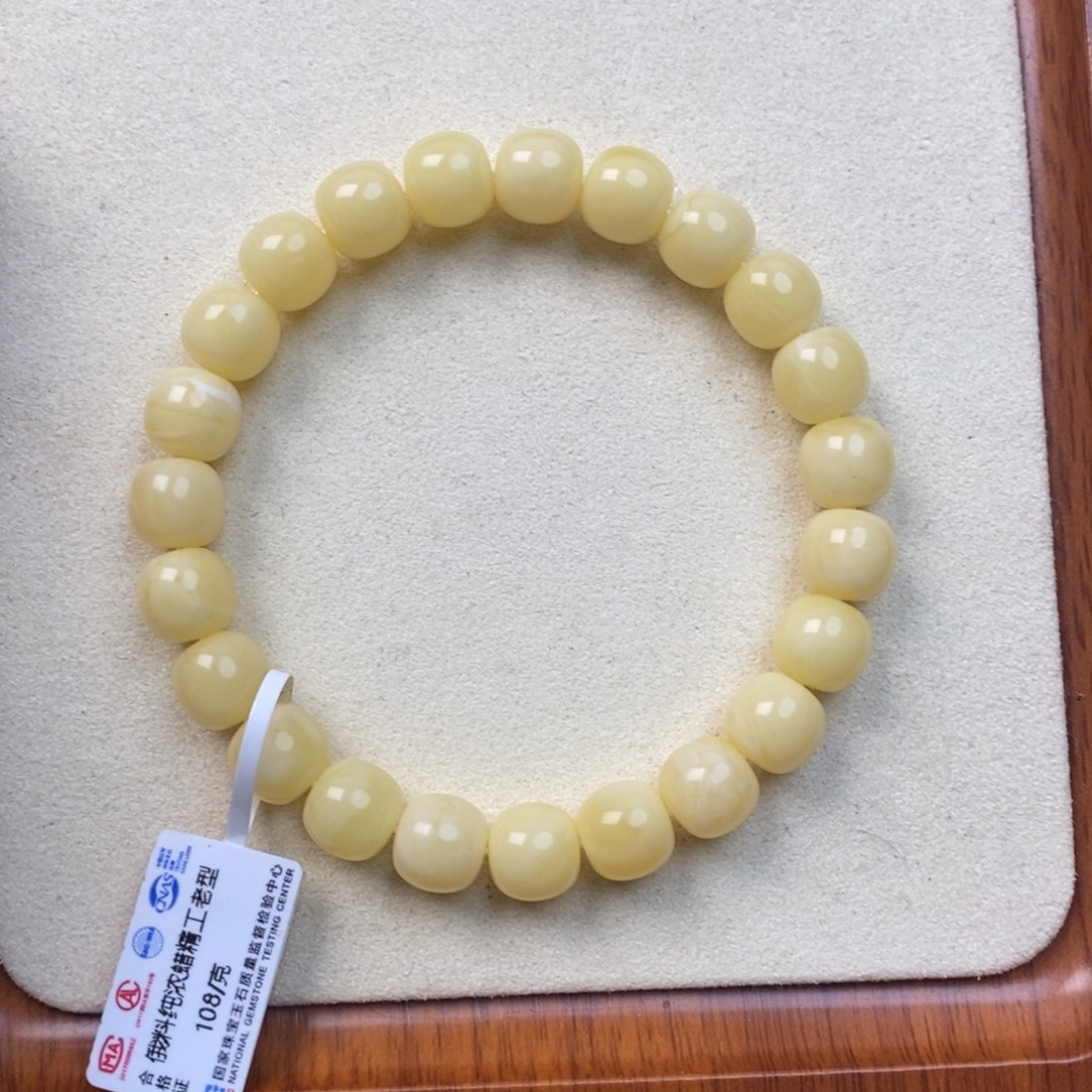 蜜蜡未镶嵌珠宝奇石