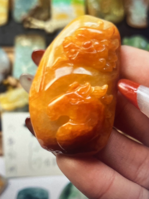 天然A货翡翠一证一物基地发货