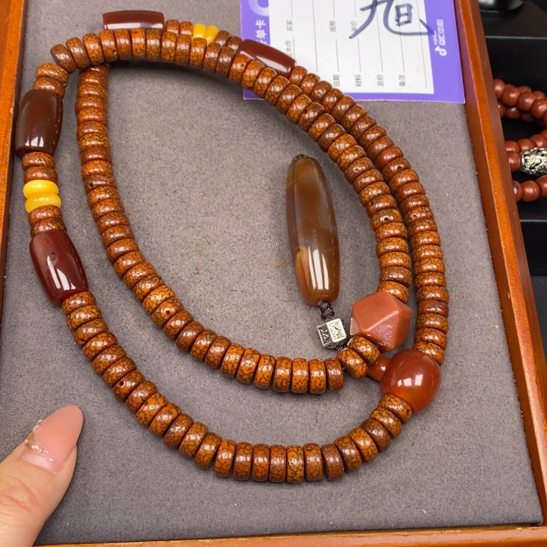 星月菩提吊坠l****載星月