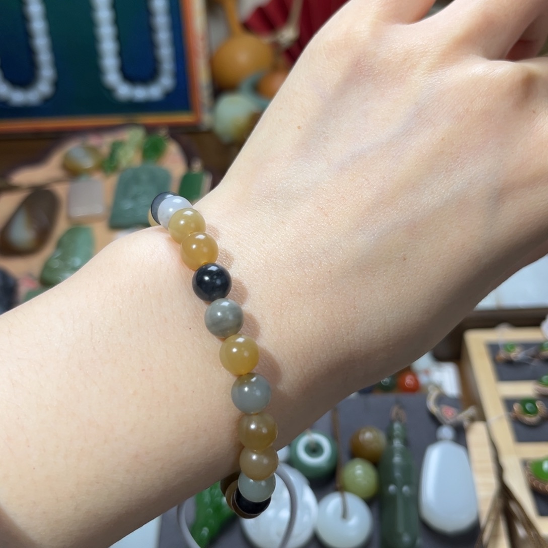 和田玉未镶嵌手串