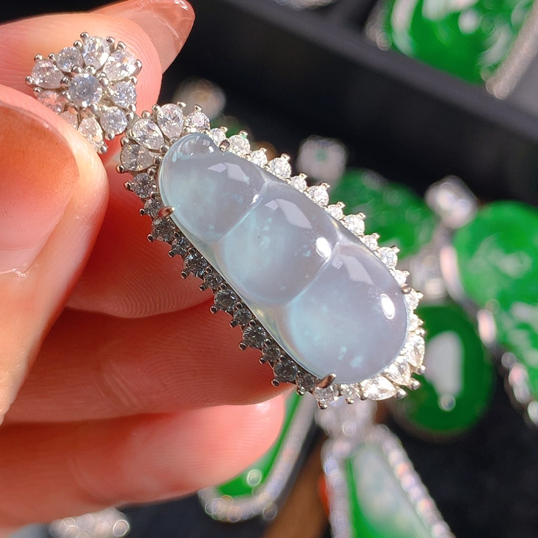 翡翠吊坠(不含链)未镶嵌