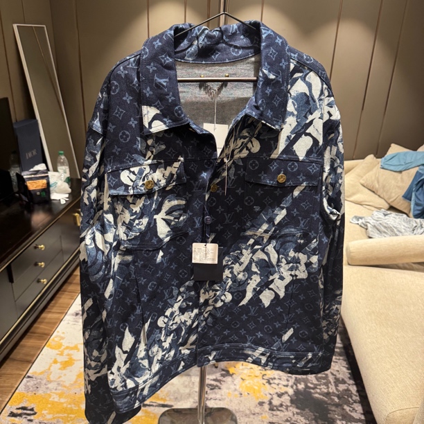 未使用 LouisVuitton/路易威登 满印花卉牛仔外套 56码90019