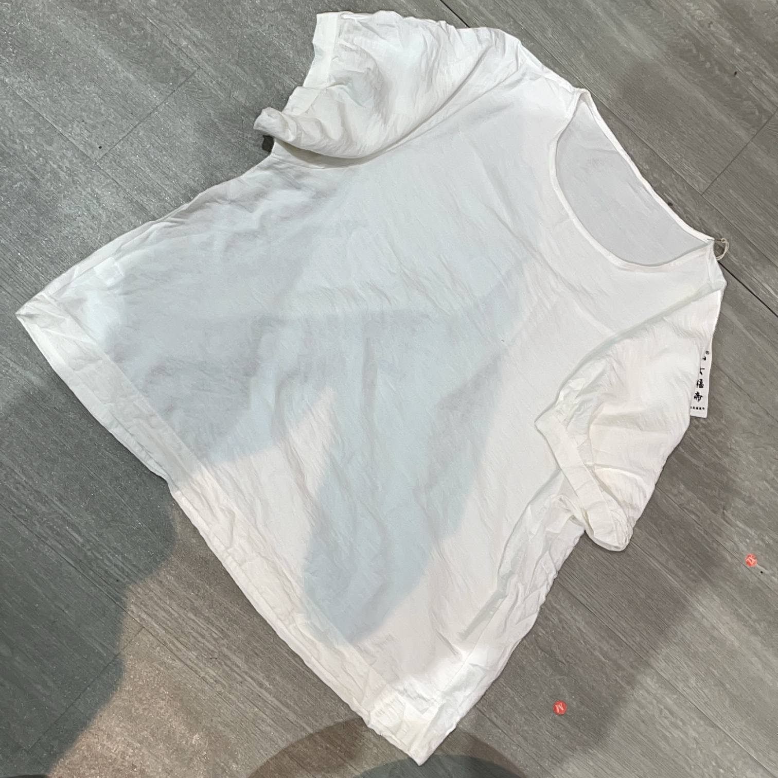 U领时尚薄款宽松休闲灯笼袖短袖T恤衫-果梓189