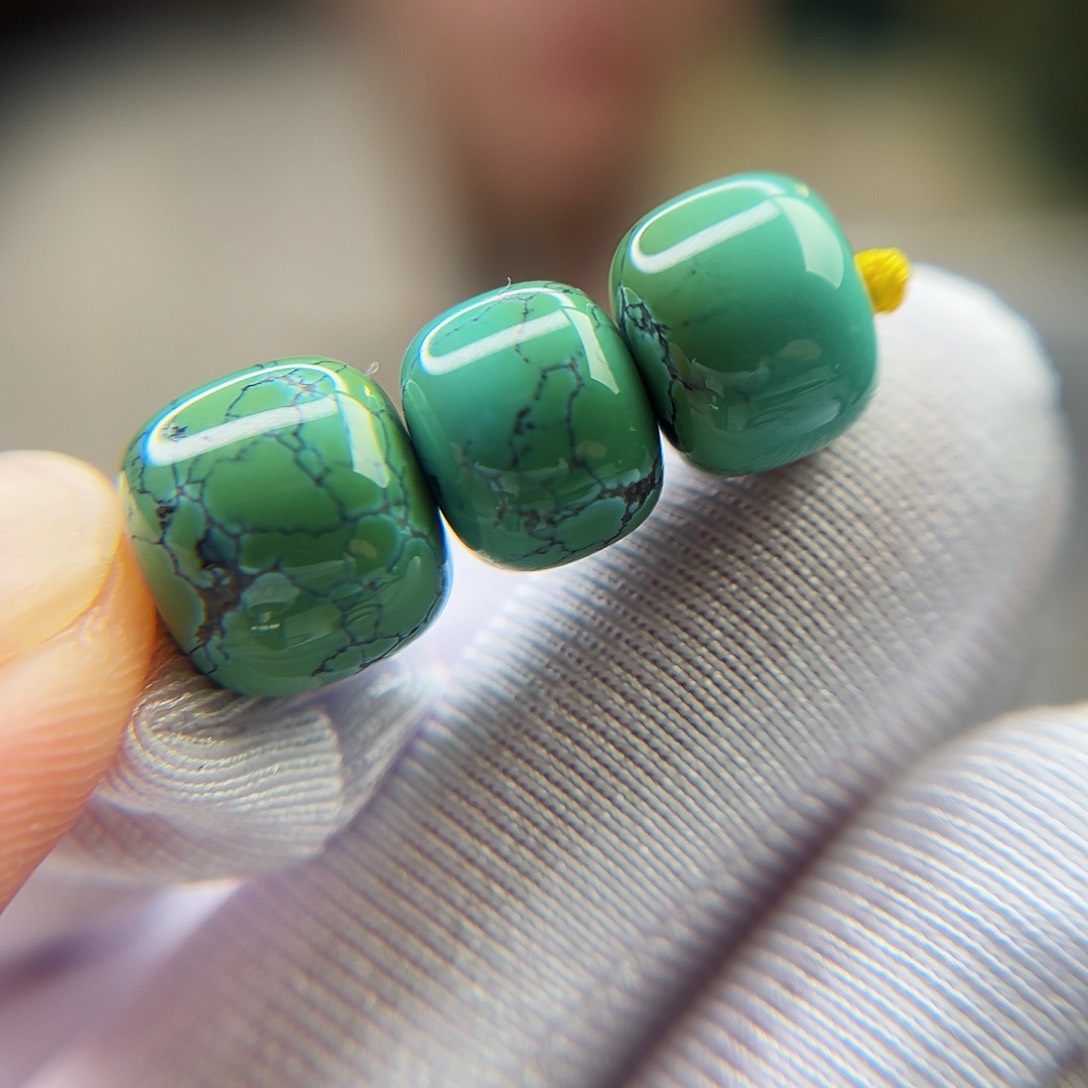 绿松石珠宝奇石未镶嵌9.7腰珠