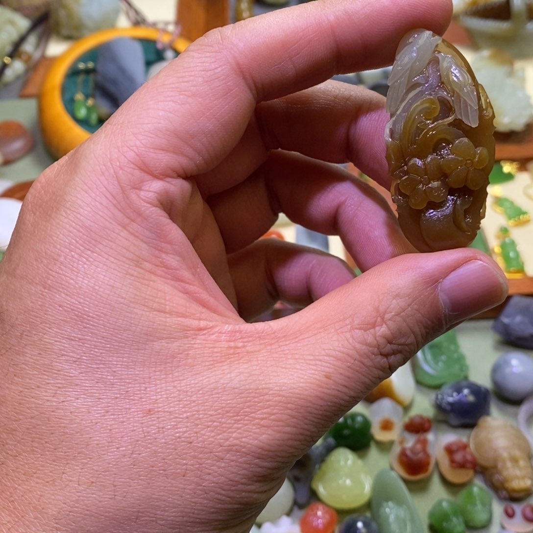 和田玉颈饰未镶嵌定制