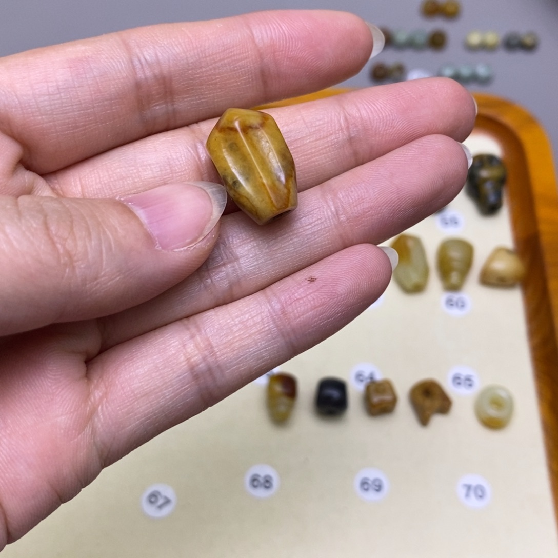 你***妹蛇纹石玉未镶嵌配饰