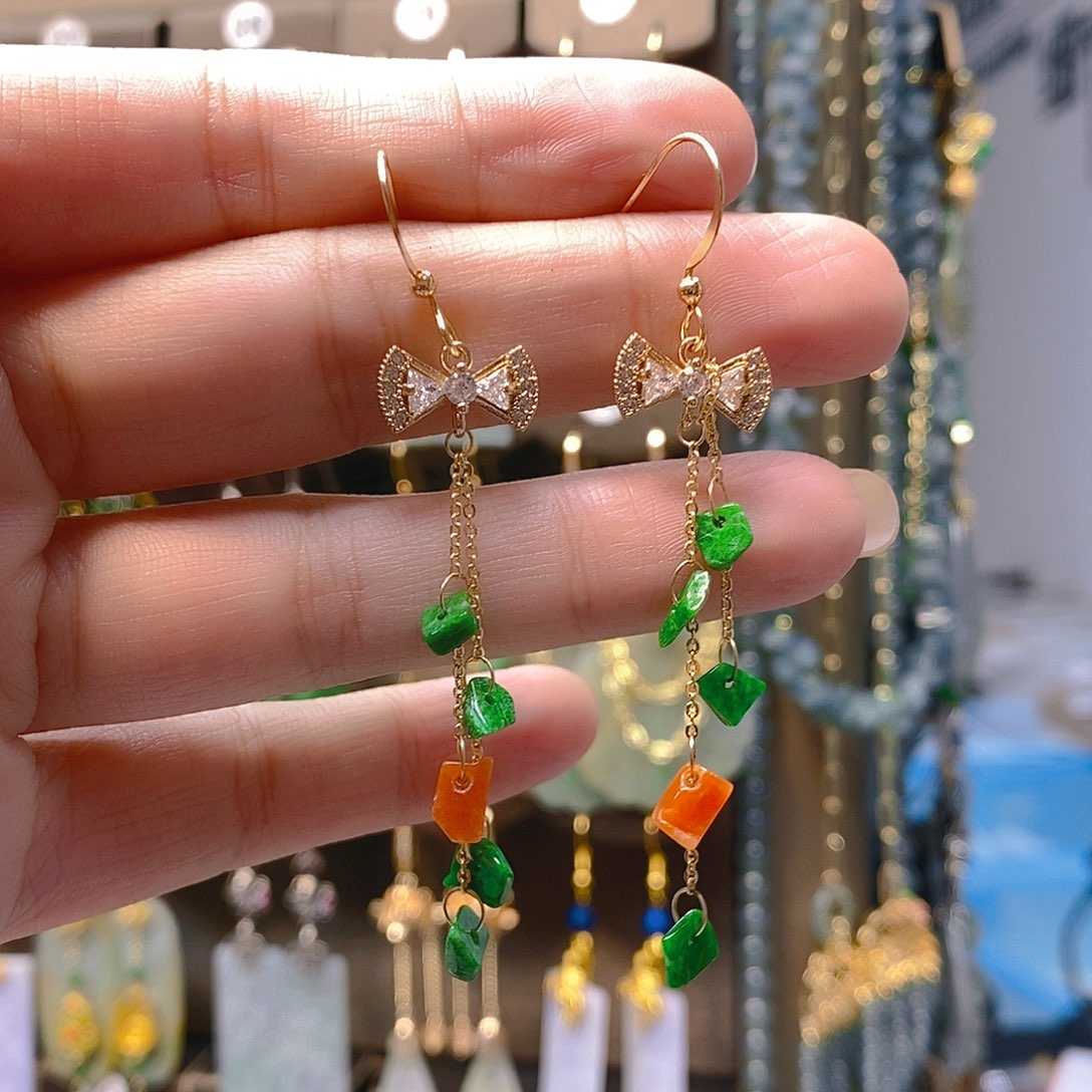 未镶嵌翡翠耳饰翡翠