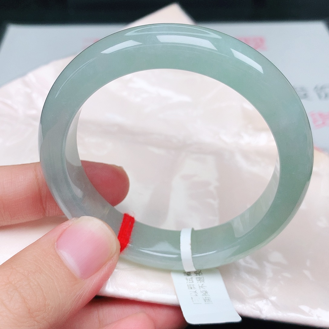 未镶嵌手镯翡翠天然翡翠手镯