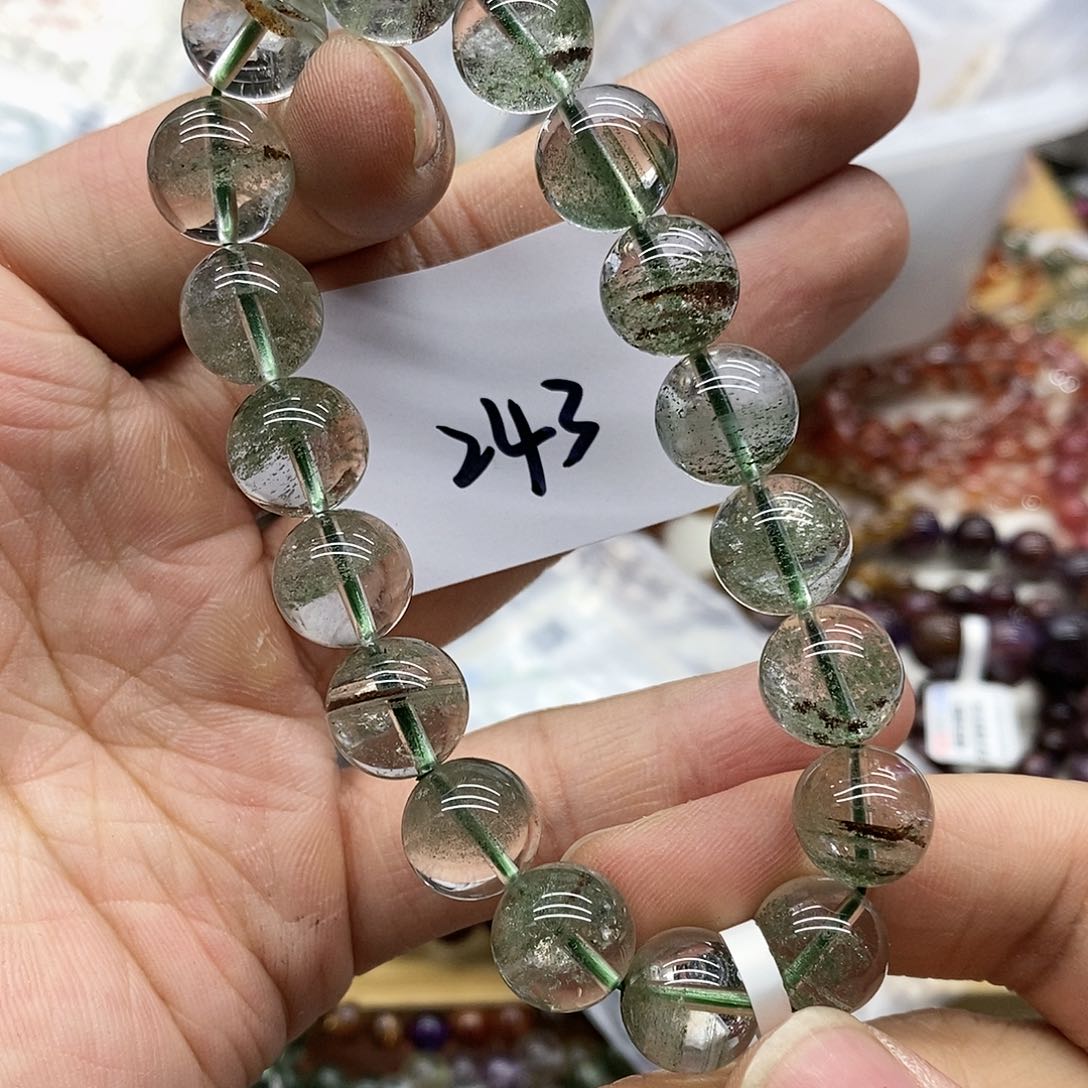 水晶手串未镶嵌天然
