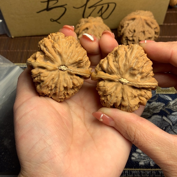 吊坠文玩核桃蓝粗筋