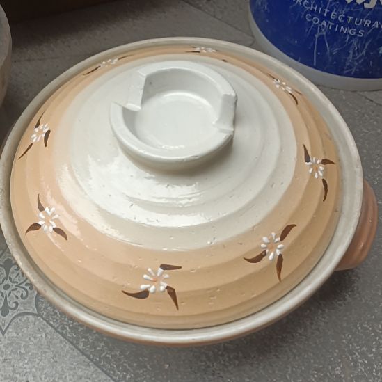 瓷片陶瓷盤子碗啥都有