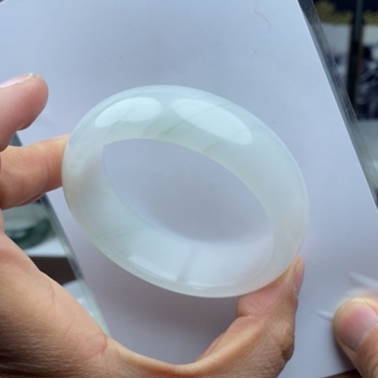 石英质玉（金丝玉）手镯未镶嵌