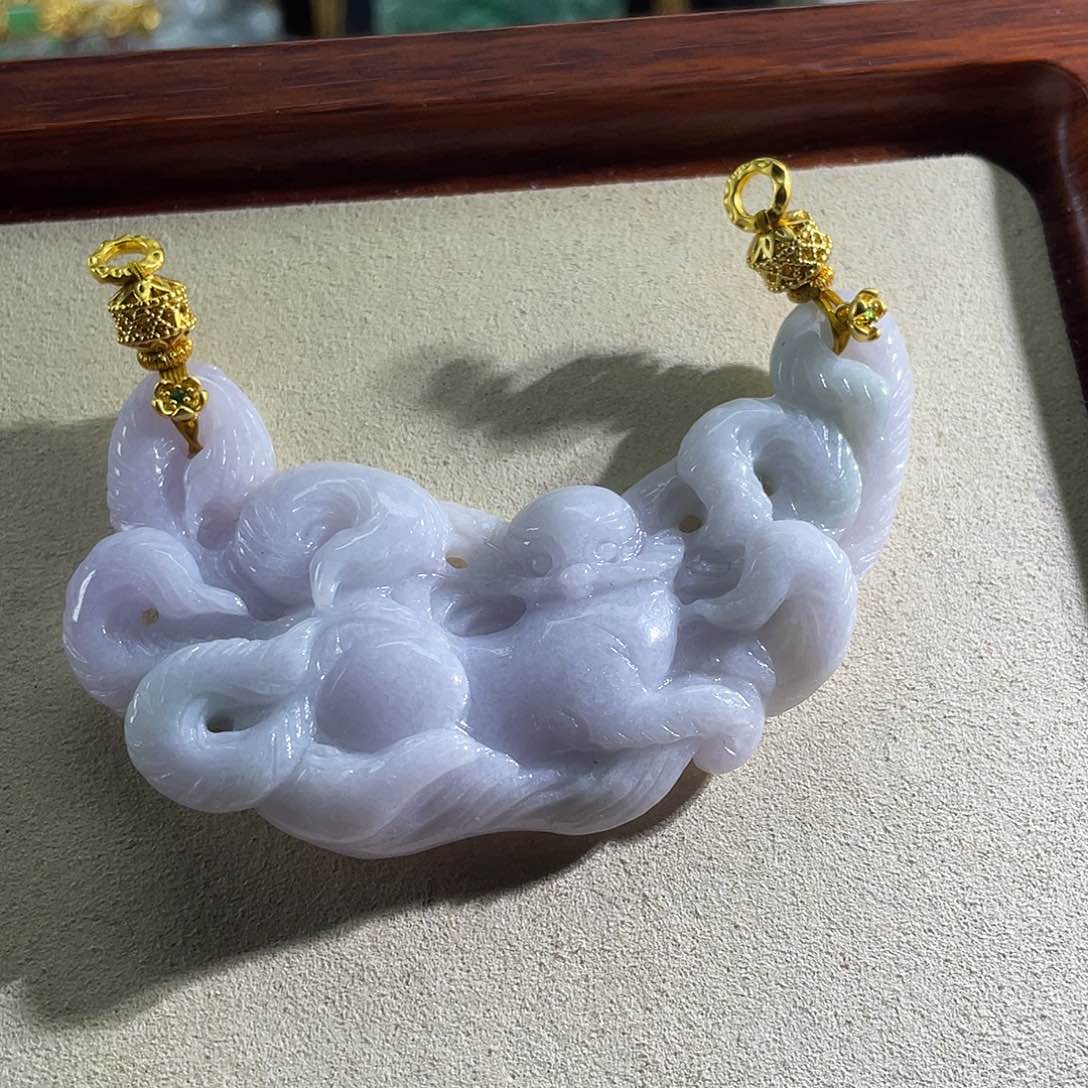 翡翠未镶嵌颈饰翡翠狐狐大弯弯