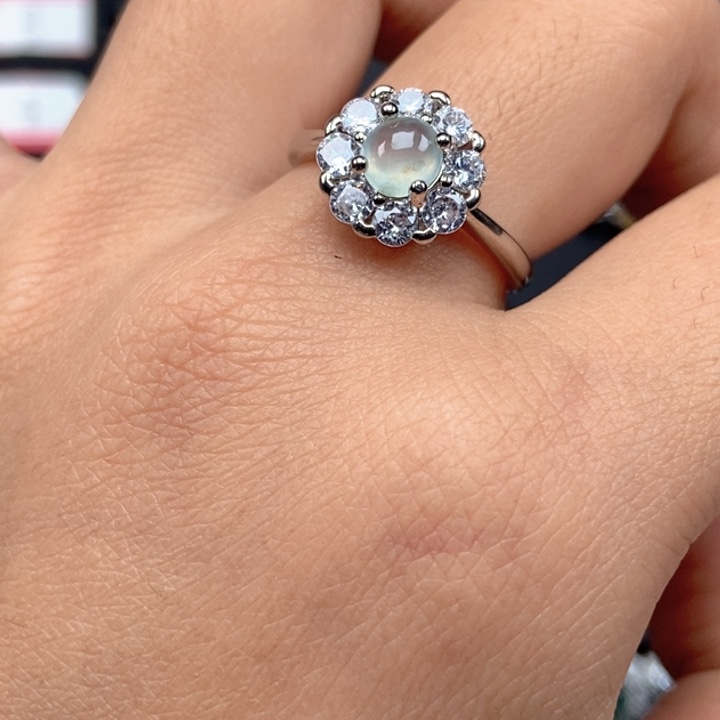 翡翠未镶嵌戒指戒指