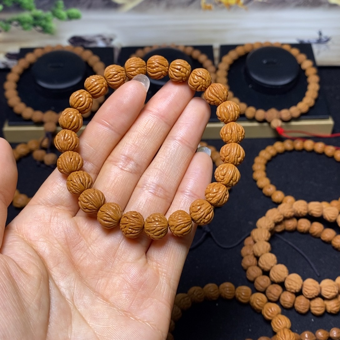 蒲***英桃核手串秦岭文玩桃核手串
