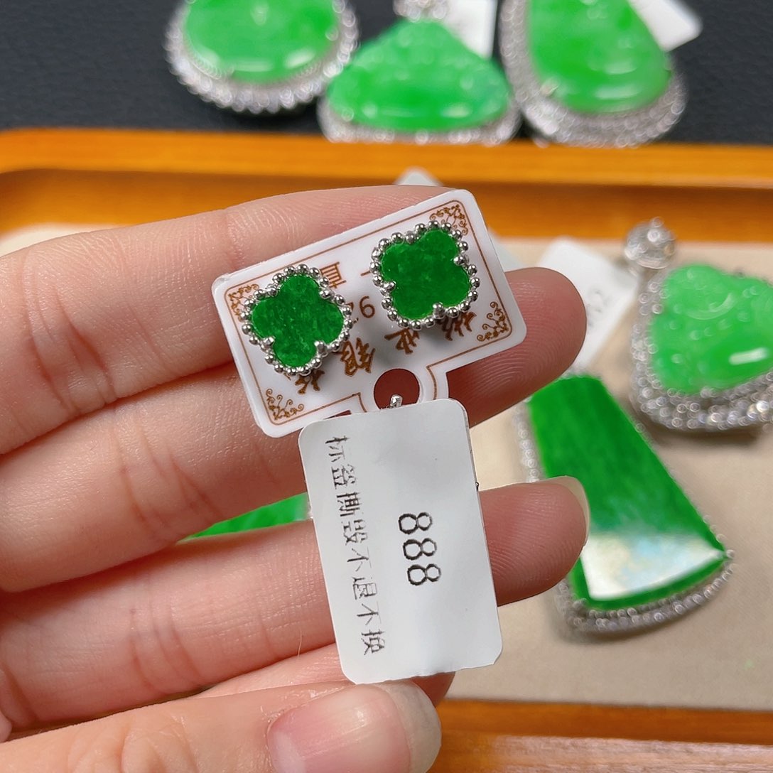 【闪购商品】翡翠吊坠(不含链)银S925镶嵌