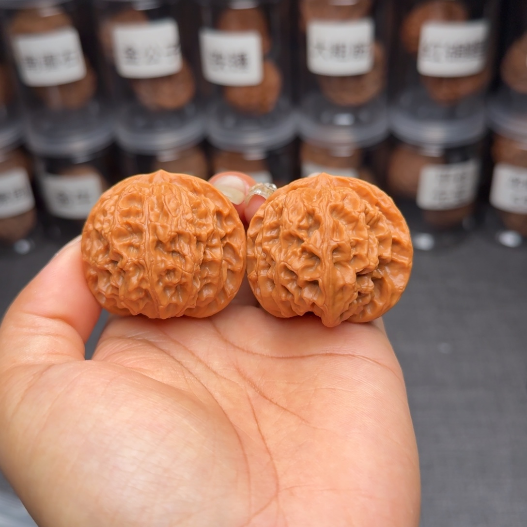 文玩核桃把件苹果园