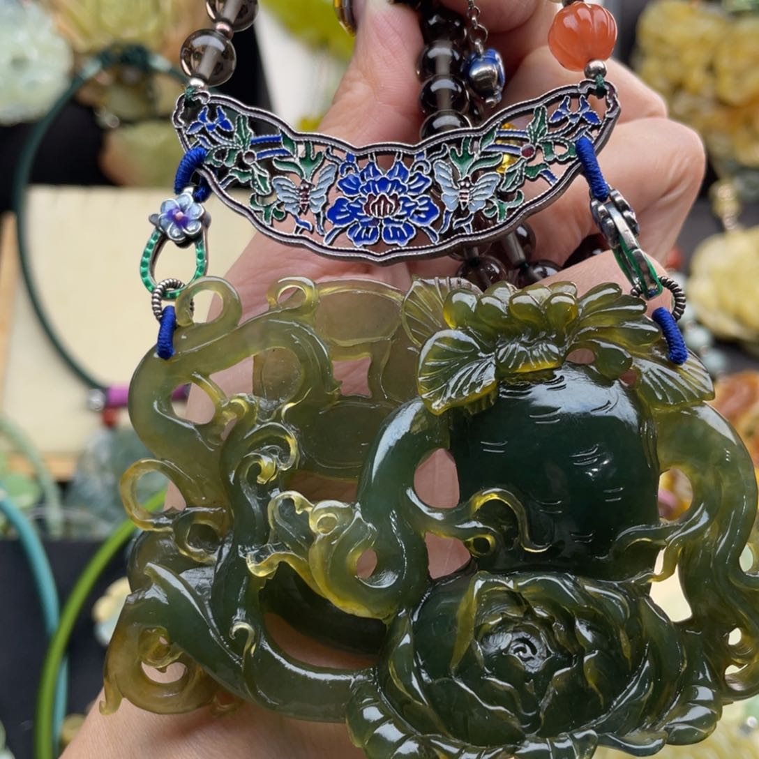 蛇纹石玉颈饰未镶嵌紫****6