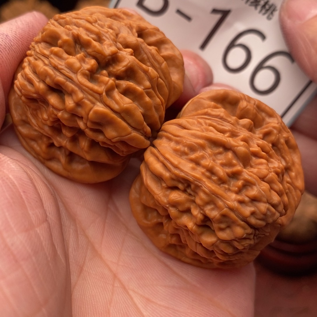 文玩核桃把件汉高楼38