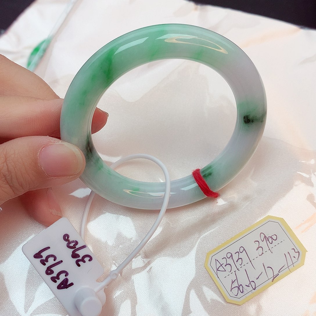 翡翠未镶嵌手镯缅甸翡翠