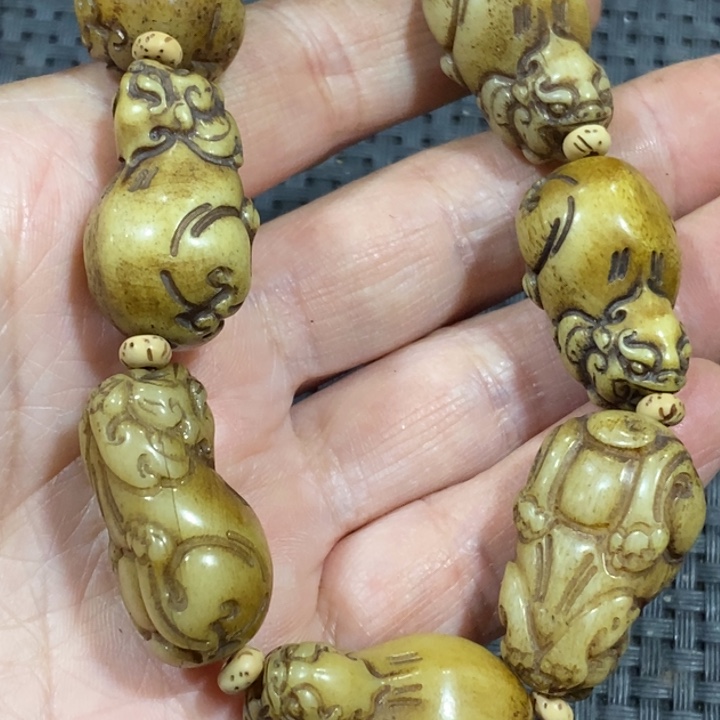 滴血莲花菩提手串